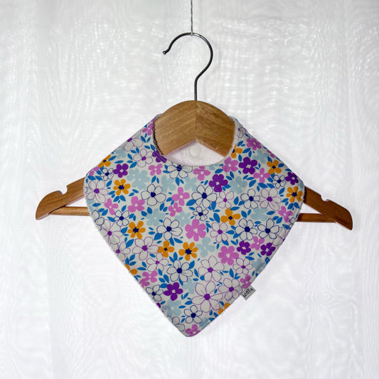 Pretty Posey Bib