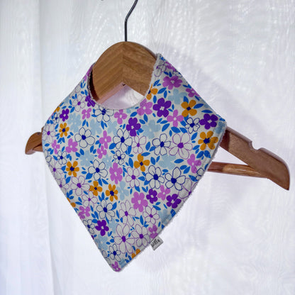 Pretty Posey Bib