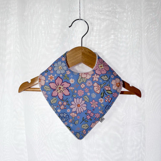 Winter Bouquet Bib
