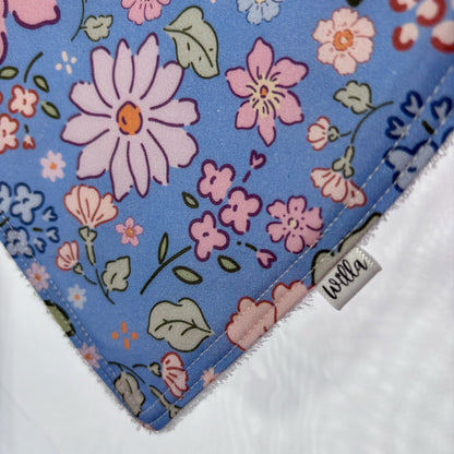 Winter Bouquet Bib